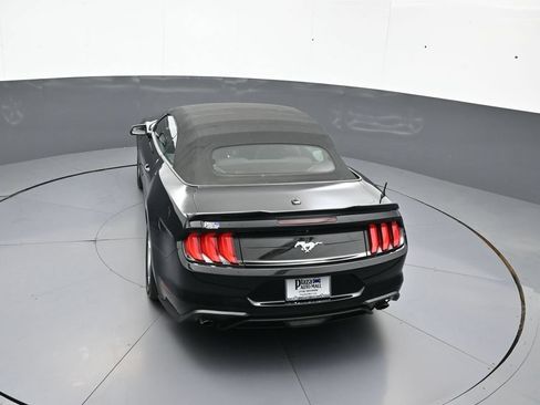 Used 2019 Ford Mustang Convertible RWD image 40