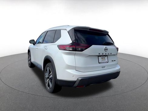 Used 2026 Nissan Rogue SL AWD/4WD image 10