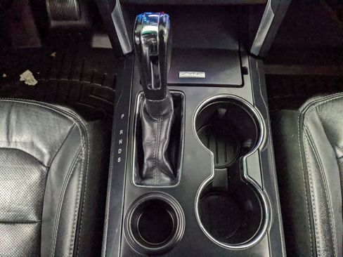 Used 2016 Ford Explorer Limited image 9