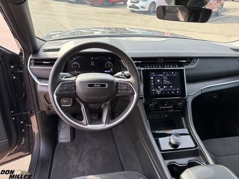 Certified 2025 Jeep Grand Cherokee L Laredo image 14