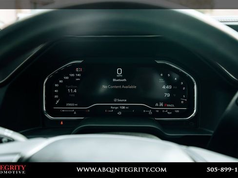 Used 2025 GMC Sierra 2500 AT4X image 28