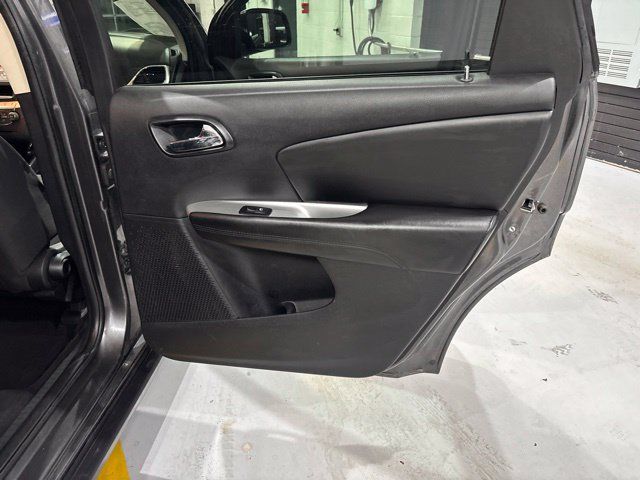 Used 2016 Dodge Journey SXT FWD image 20