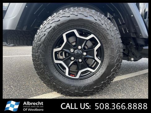 Used 2021 Jeep Gladiator Rubicon w/ Cold Weather Group image 33