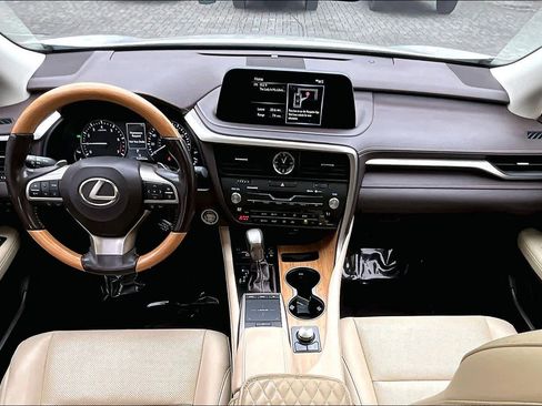 Used 2020 Lexus RX 350L FWD w/ Premium Package image 13