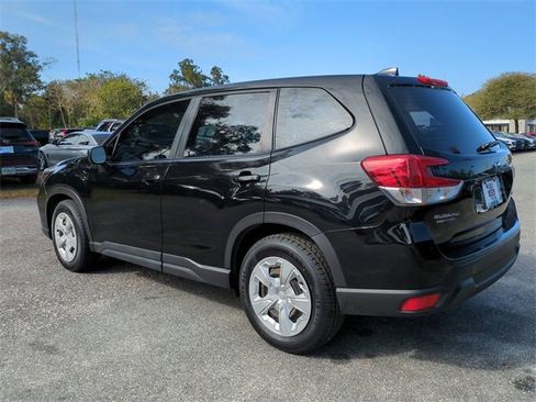 Used 2021 Subaru Forester image 6