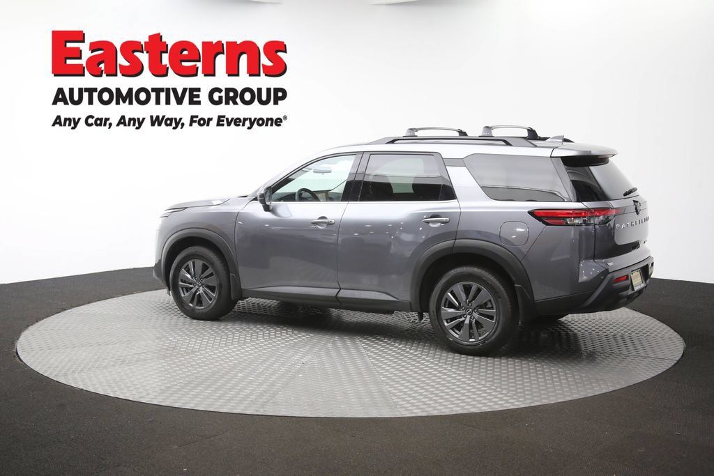 Used 2024 Nissan Pathfinder SV AWD/4WD image 64