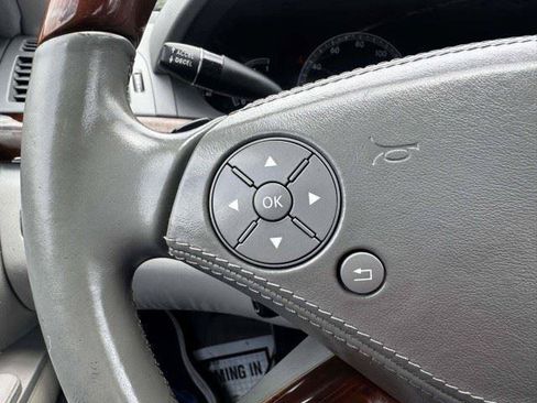 Used 2012 Mercedes-Benz S 550 4MATIC image 28