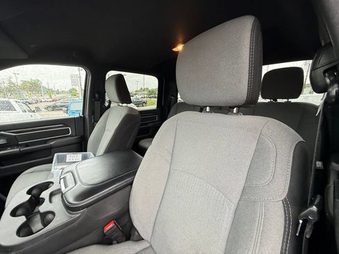 Used 2024 RAM 2500 Big Horn AWD/4WD image 15