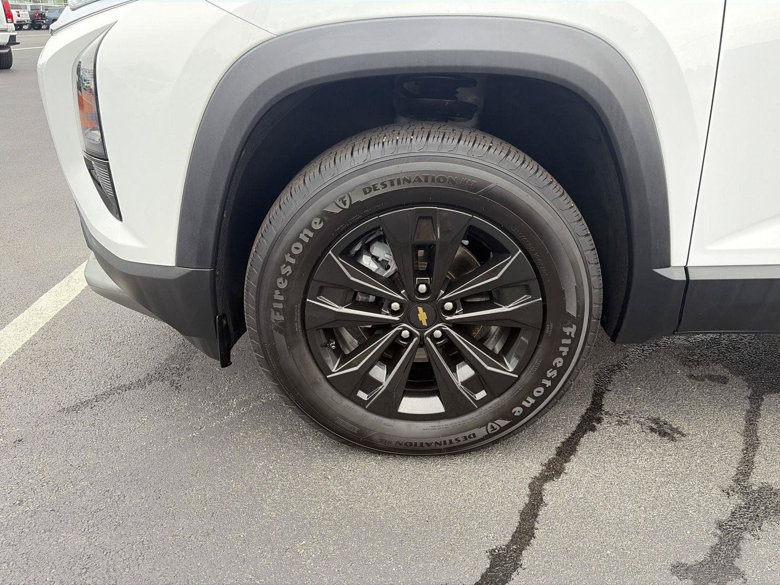 Used 2025 Chevrolet Equinox LT FWD image 9