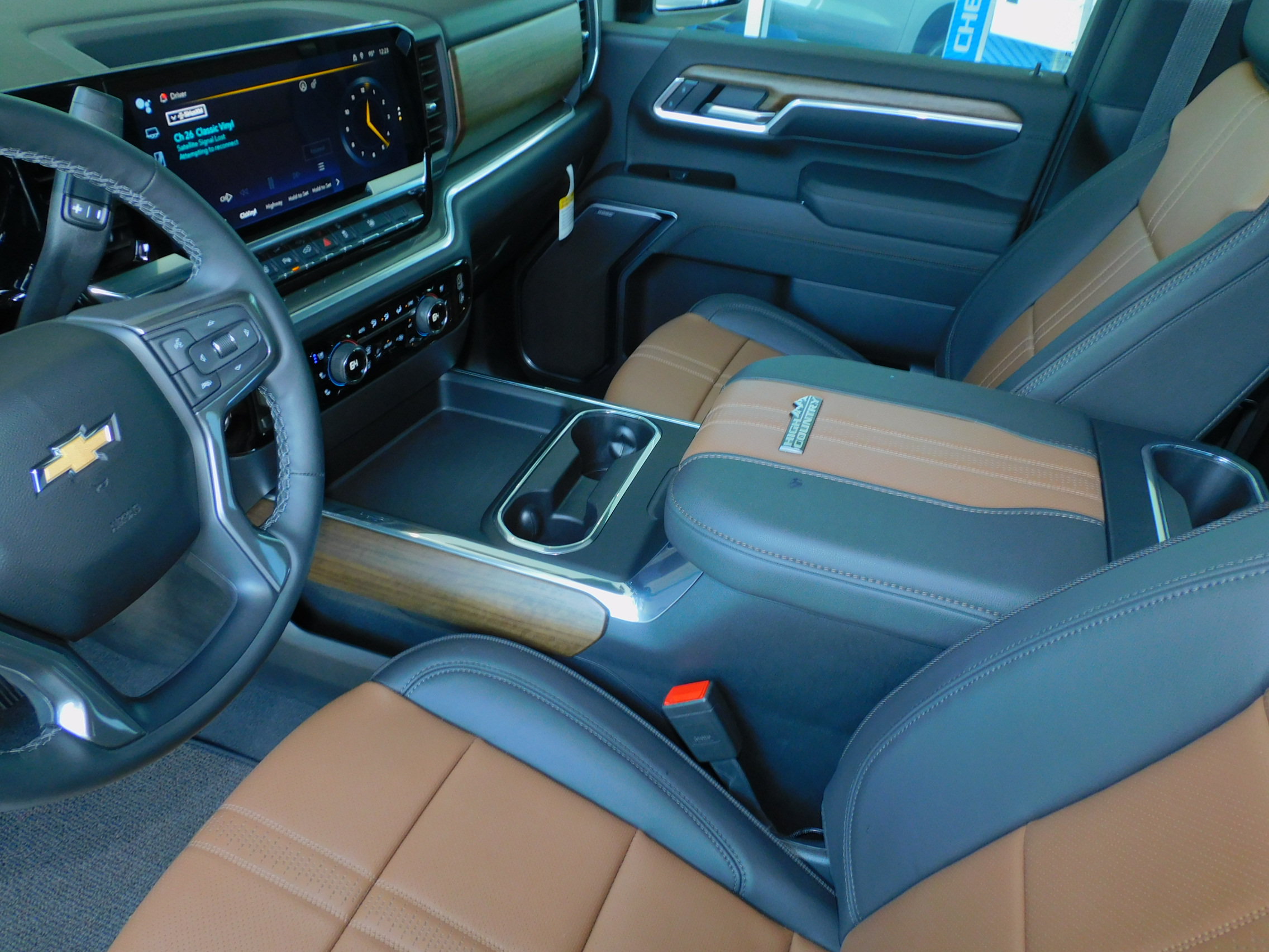 New 2026 Chevrolet Silverado 2500 High Country w/ High Country Premium Package AWD/4WD image 34