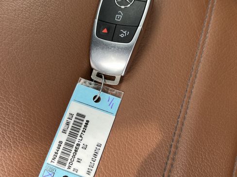 Certified 2020 Mercedes-Benz GLC 43 AMG 4MATIC image 38