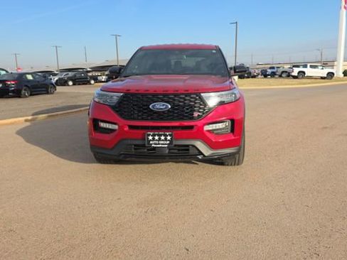 Used 2022 Ford Explorer ST w/ ST Street Pack image 3