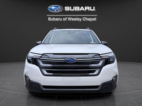 Certified 2025 Subaru Forester Premium w/ Convenience Package #1 AWD/4WD image 2