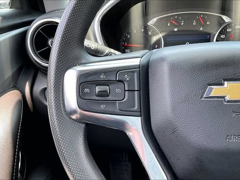 Used 2024 Chevrolet Blazer LT w/ Convenience Package FWD image 11