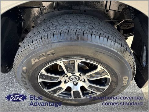 Used 2021 Nissan Titan SV w/ SV Convenience Package RWD image 12