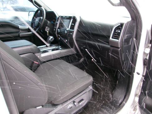 Used 2015 Ford F150 XLT w/ Equipment Group 302A Luxury image 9