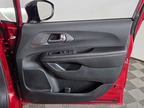 New 2026 Chrysler Pacifica Select image 34