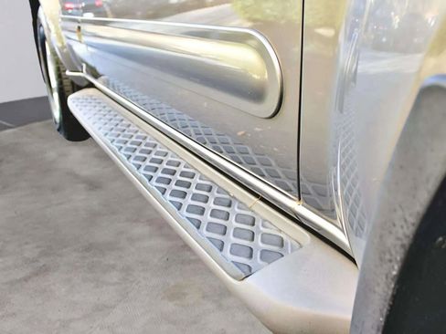 Used 2006 Nissan Pathfinder SE w/ (P01) Se Premium Pkg image 33