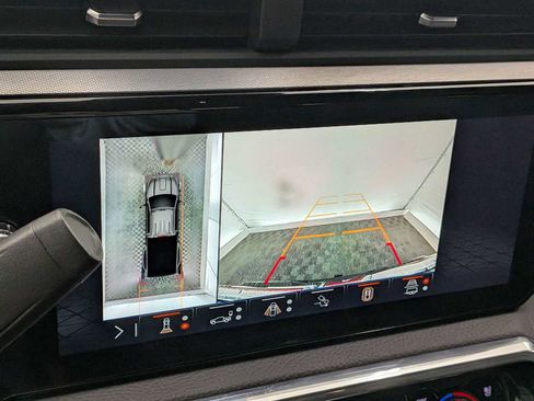 Used 2024 GMC Sierra 3500 Denali w/ Denali Reserve Package image 30