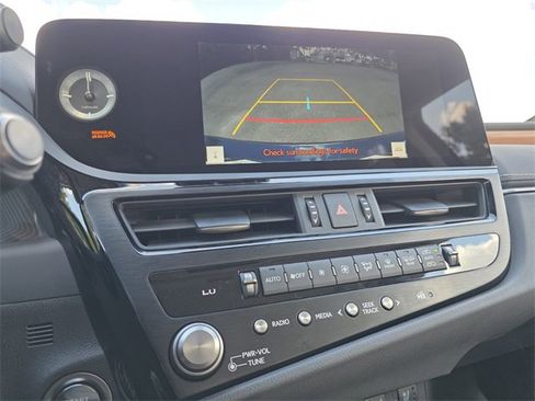 New 2025 Lexus ES 350 w/ Premium Package image 30