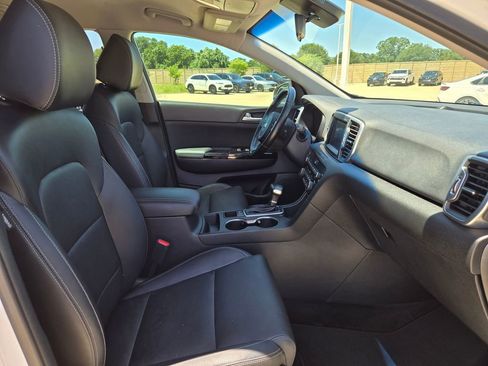 Used 2018 Kia Sportage EX FWD image 25