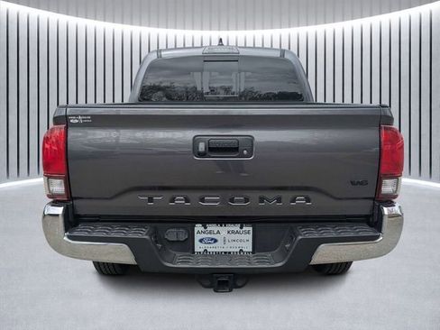 Used 2021 Toyota Tacoma SR5 RWD image 5