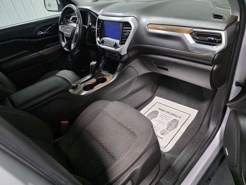 Used 2017 GMC Acadia SLE AWD/4WD image 7