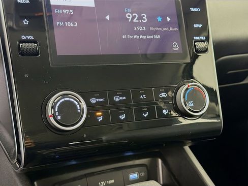 Used 2023 Hyundai Tucson SE image 17