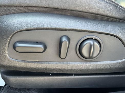 Used 2020 Buick Encore GX Select w/ Advanced Technology Package FWD image 22
