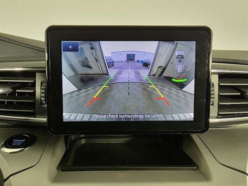 Used 2024 Ford Explorer XLT w/ Equipment Group 202A image 39