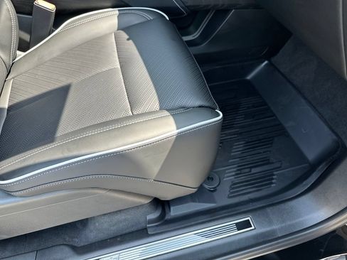 Used 2026 Cadillac Vistiq Luxury w/ LPO, Floor Liner Package AWD/4WD image 40