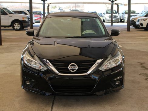 Used 2017 Nissan Altima 2.5 SL image 2