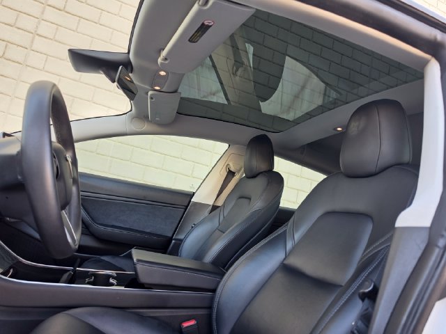 Used 2020 Tesla Model 3 Performance AWD/4WD image 25