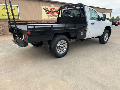 Used 2013 Chevrolet Silverado 2500 W/T image 2