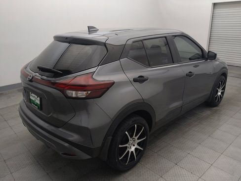 Used 2024 Nissan Kicks S FWD image 9