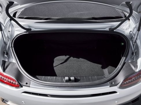 Used 2020 Mercedes-Benz AMG GT R image 33