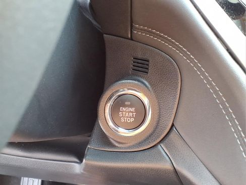 Certified 2025 Subaru Outback Limited AWD/4WD image 17