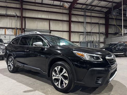 Used 2020 Subaru Outback Touring w/ Popular Package #2 image 1