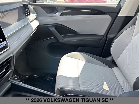 New 2026 Volkswagen Tiguan SE AWD/4WD image 38
