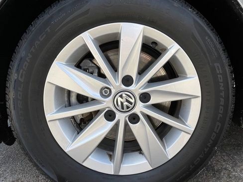 Used 2015 Volkswagen Golf SportWagen FWD image 13