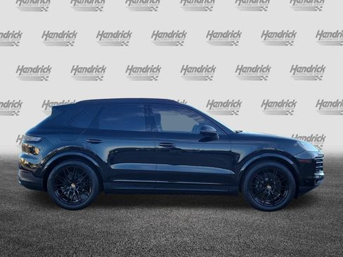 Used 2024 Porsche Cayenne S AWD/4WD image 8