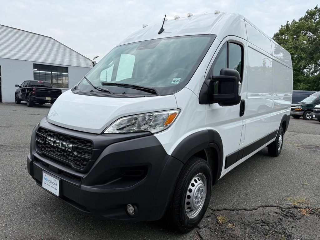 Used 2025 RAM ProMaster 2500 w/ Convenience Group FWD image 1