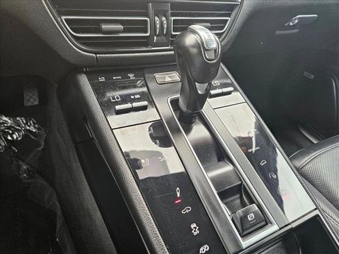 Used 2023 Porsche Macan S AWD/4WD image 11