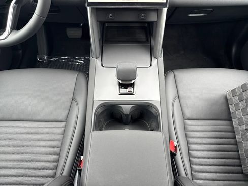 New 2025 Land Rover Discovery Sport S image 24