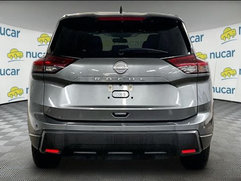 Used 2024 Nissan Rogue S FWD image 5
