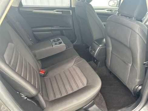 Used 2020 Ford Fusion SE FWD image 35