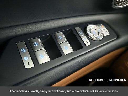 Used 2024 Genesis GV80 3.5T w/ Advanced Package image 28