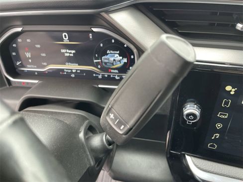 Used 2024 GMC Sierra 3500 Denali w/ Denali Reserve Package image 19