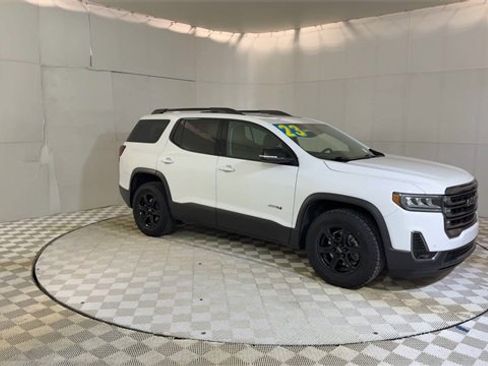 Used 2023 GMC Acadia AT4 image 2