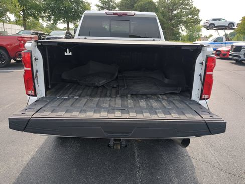 Used 2024 Chevrolet Silverado 2500 High Country w/ High Country Premium Package AWD/4WD image 32